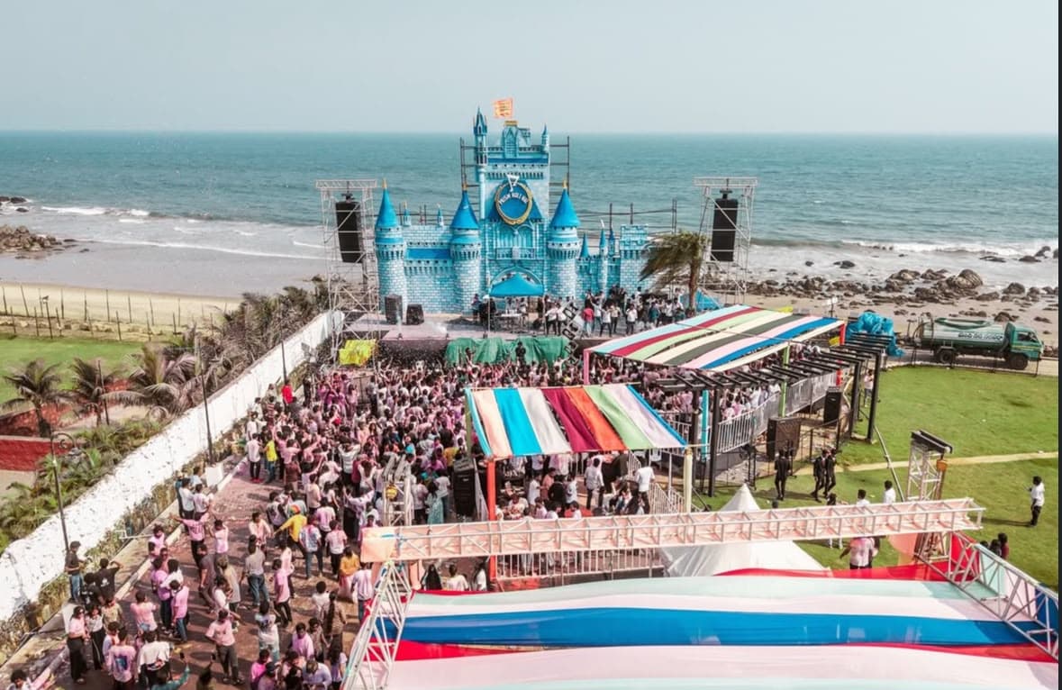 holi hai ( prism outdoor ) photo